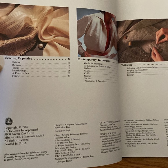 VTG ‘80s Singer Sewing Books Set/3 - Picture 12 of 14